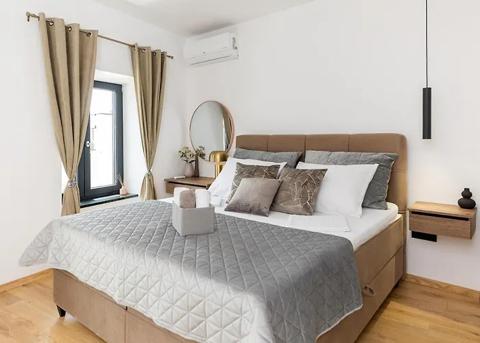 Ela Marija Crikvenica