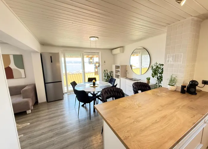 Ela Marija Crikvenica